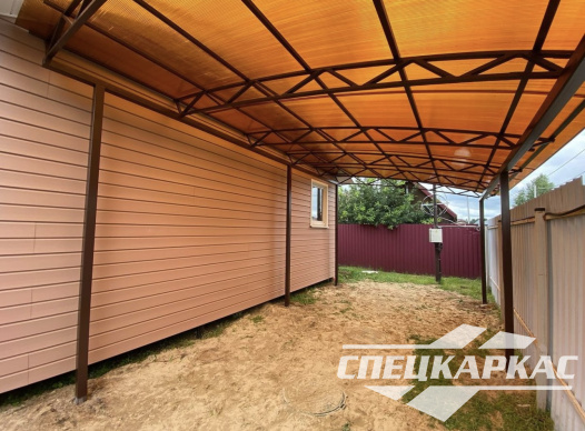 Навес к дому из поликарбоната для автомобиля №17 - фото 1136